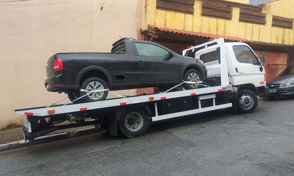 Serviço de Guincho 24 horas na Disk Caminhão Baú